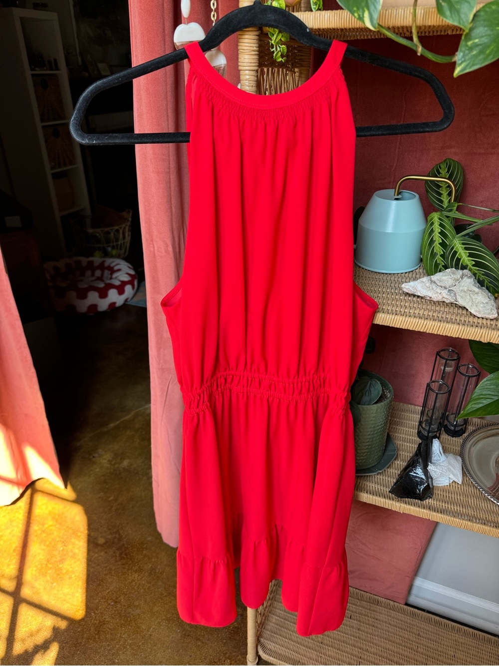 Aritzia Red Halter-Neck Women’s Dress size L Like New